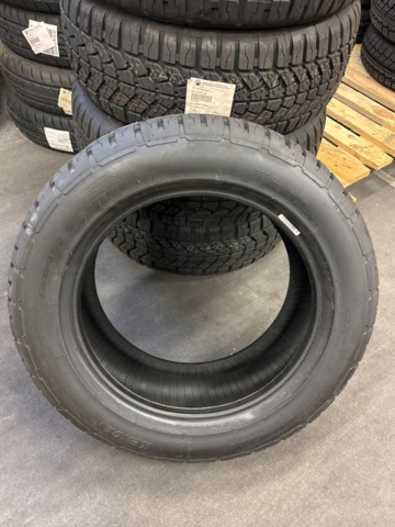 1409386-37 Lot with accessories in the category - three-wheeled motorcycles (Ryker)