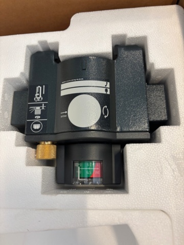 1407993-11 KAESER SK 24T – Industrial compressor with air receiver and accessory kit