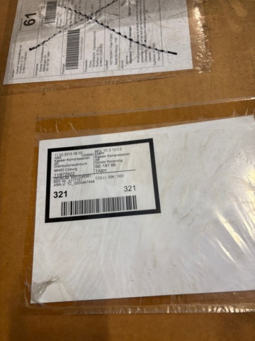 1407993-13 KAESER SK 24T – Industrial compressor with air receiver and accessory kit