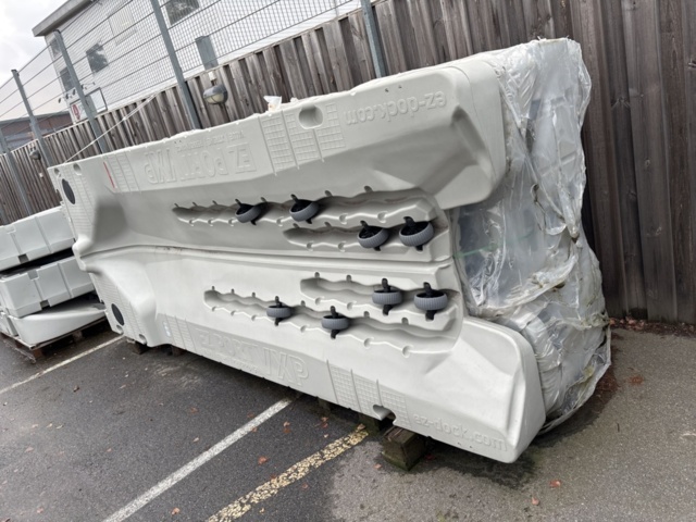 1409389-2 Lot of floating docks x7 units - EZ Dock