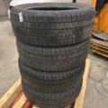 1435540-1 Dubbfria vinterdäck Pirelli Ice Zero 215/55R17