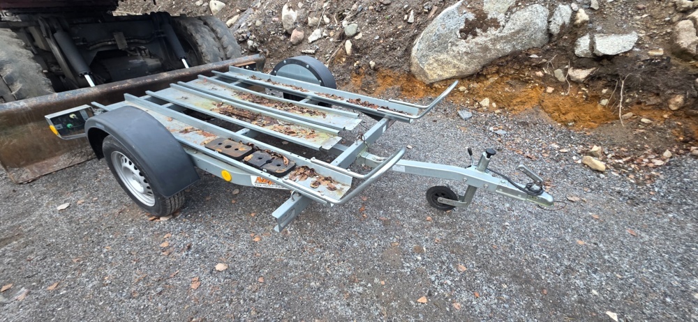 1320013-9 Släpkärra Neptun pm2