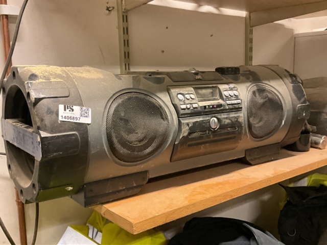 1406897-5 Musikspelare JVC