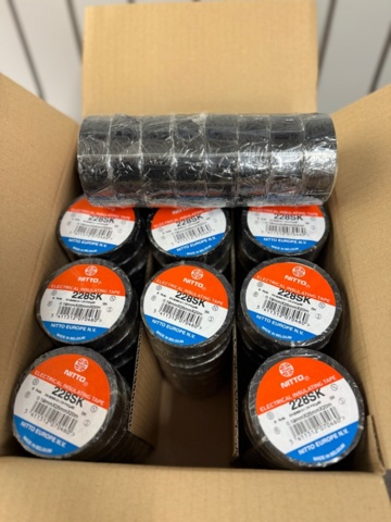 1352310-1 Nitto 228K elltejp 1 kartong (96 rullar)