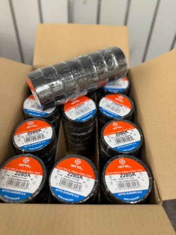 1352312-1 Nitto 228K elltejp 1 kartong (96 rullar)
