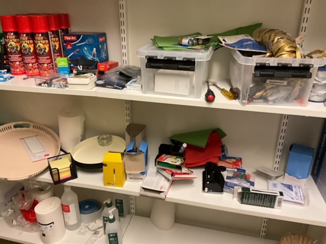 1406918-14 Allt i rummet - diverse kontorsmaterial