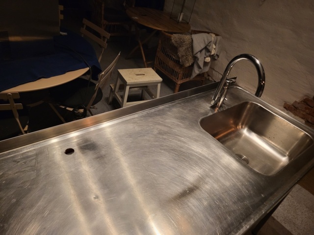1407992-4 Stainless steel sink with bowl & mixer, 160 cm