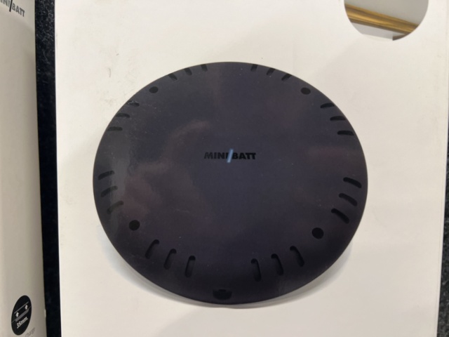 1449604-3 2 pcs Wireless Chargers Minibatt PowerDistance