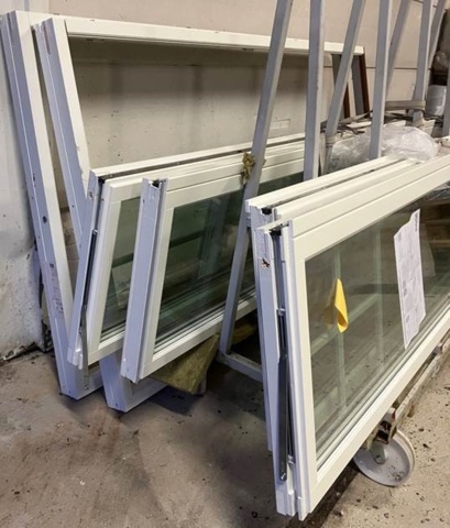 1460146-3 2 st Nordan Tanum parfönsterdörrar (vänster + höger), helglasade – transportskadade