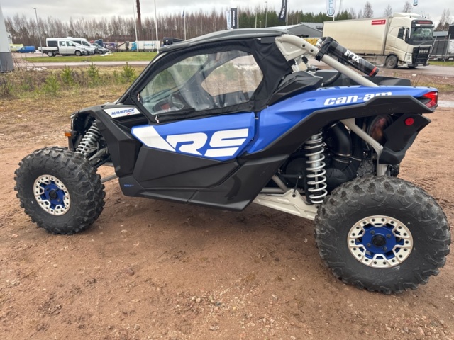 1321232-3 Terrängfordon med vinsch - Can-Am Maverick X RS Turbo RR 200hk -2023