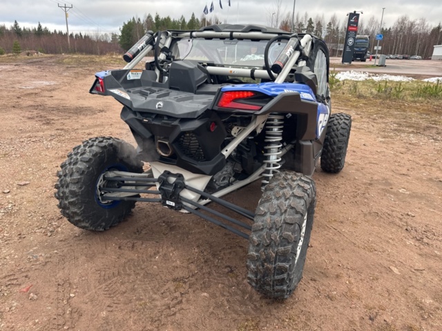1321232-4 Terrängfordon med vinsch - Can-Am Maverick X RS Turbo RR 200hk -2023
