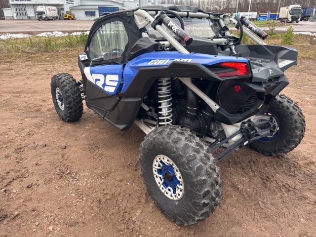 1321232-7 Terrängfordon med vinsch - Can-Am Maverick X RS Turbo RR 200hk -2023