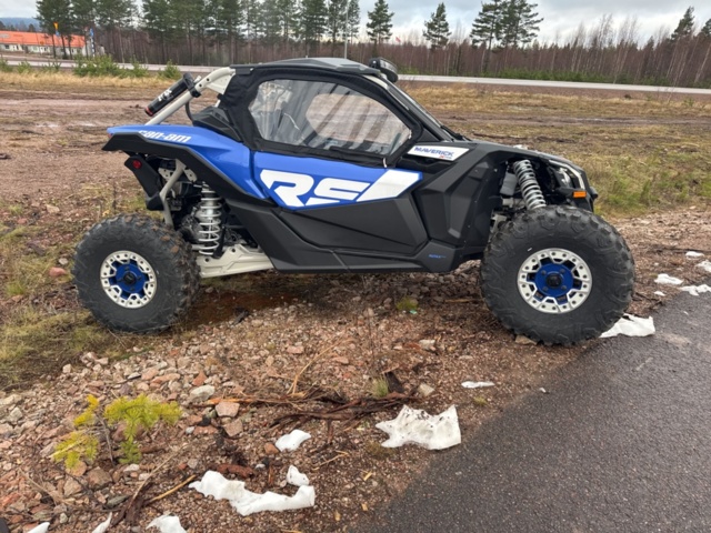 1321232-11 Terrängfordon med vinsch - Can-Am Maverick X RS Turbo RR 200hk -2023