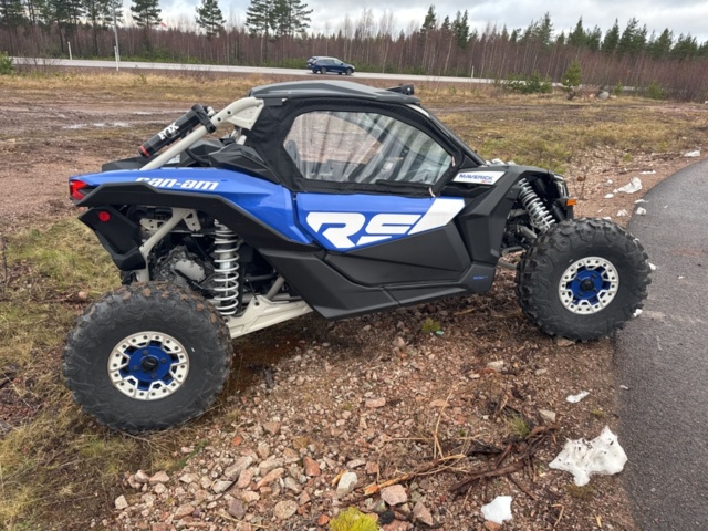 1321232-13 Terrängfordon med vinsch - Can-Am Maverick X RS Turbo RR 200hk -2023