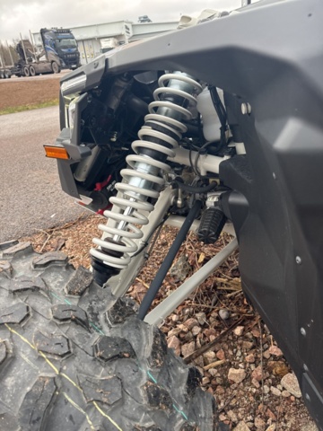 1321232-18 Terrängfordon med vinsch - Can-Am Maverick X RS Turbo RR 200hk -2023