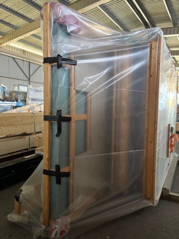 1460147-5 Carport med förråd – komplett stomme, ej monterad (ca 30 m²)