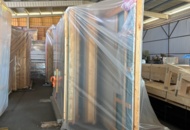 1460147 Carport med förråd – komplett stomme, ej monterad (ca 30 m²)