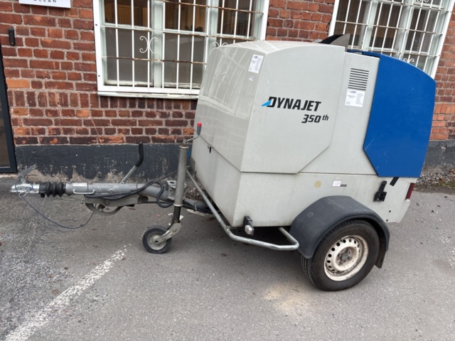 1409393-39 Högtryckstvätt på släp med tillbehör - Dynajet 350th