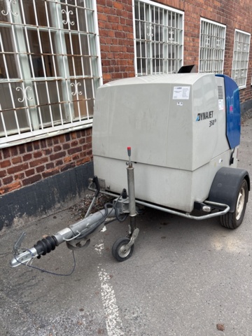 1409393-3 Högtryckstvätt på släp med tillbehör - Dynajet 350th