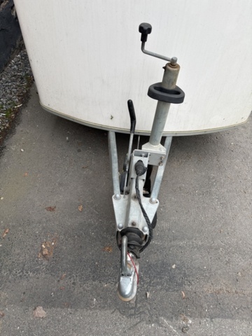 1409394-4 Skåpsläp - Debon Trailers Cheval Liberté C300