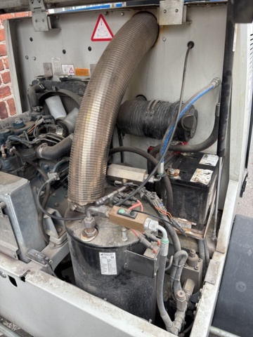 1409393-27 Högtryckstvätt på släp med tillbehör - Dynajet 350th