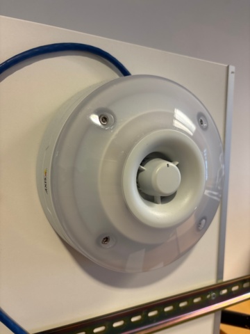 1442481-5 Axis siren and Axis camera