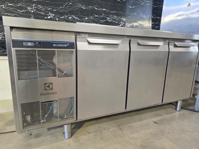 1460158-1 Kylbänk – Electrolux EH3H5AAA - 2018