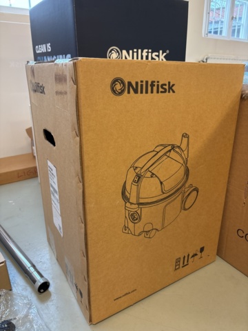 1409403-2 Dammsugare - Nilfisk VP300 R HEPA