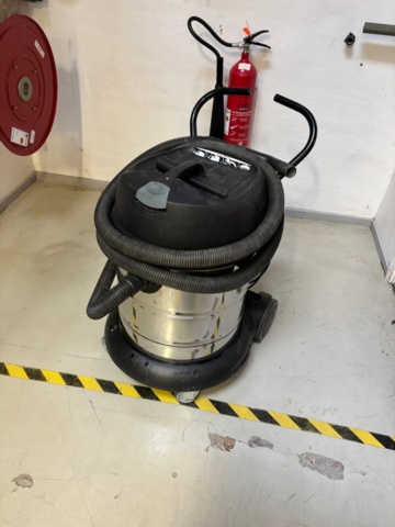 1454714-1 Dammsugare