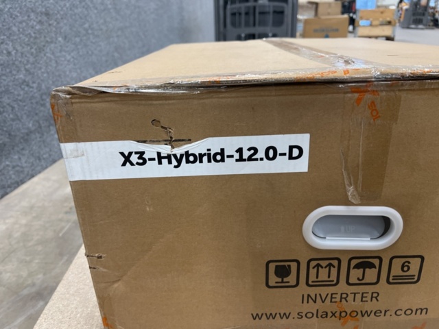 1457800-3 Hybrid inverter SolaX Power X3-Hybrid-12.0-D three-phase