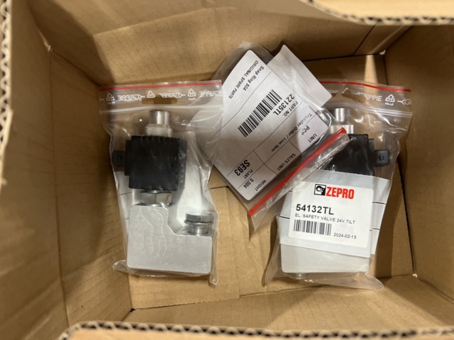 1457811-3 Assortment of various electronics & mounting accessories