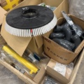 1457814-4 Plastic lids, wine bags, aluminum parts, pipe fittings, etc.