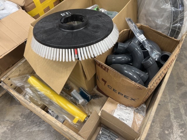 1457814-4 Plastic lids, wine bags, aluminum parts, pipe fittings, etc.