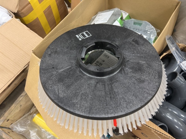 1457814-5 Plastic lids, wine bags, aluminum parts, pipe fittings, etc.