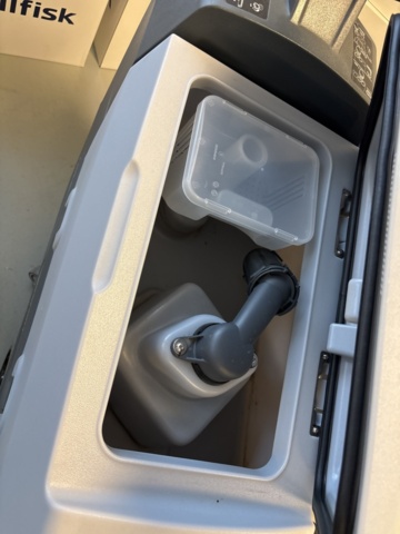 1409414-6 Kombiskurmaskin - Nilfisk SC401 43 BD