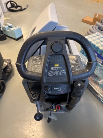 1409414-9 Kombiskurmaskin - Nilfisk SC401 43 BD