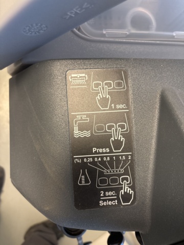 1409414-12 Kombiskurmaskin - Nilfisk SC401 43 BD