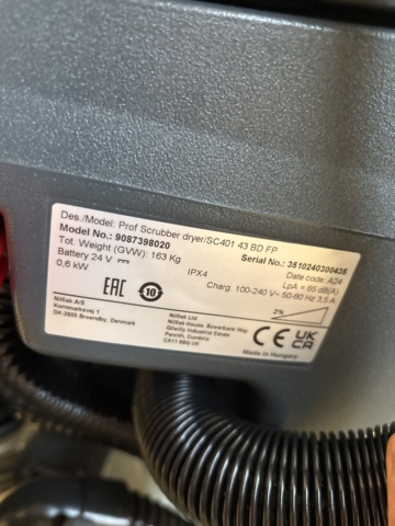 1409414-14 Kombiskurmaskin - Nilfisk SC401 43 BD