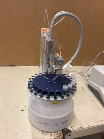 1435542-10 Titrator Mettler Toledo Compact C30S med autosampler InMotion KF Pro Oven