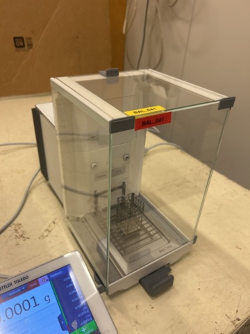 1435544-2 Analytisk laboratorievåg - Mettler Toledo XPR204