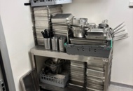 1372725 Storköksutrustning – blandade kantiner, kärl och köksredskap