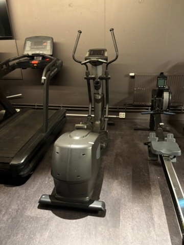 1443723-3 Crosstrainer - SEG Superweigh