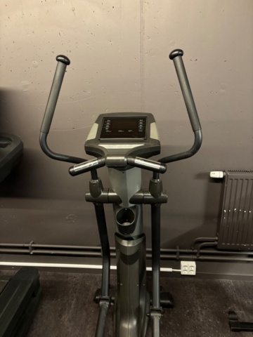 1443723-8 Crosstrainer - SEG Superweigh