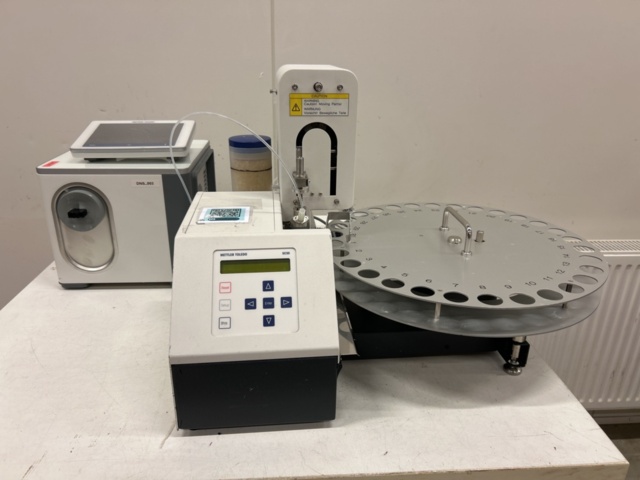 1435551-1 Densitetsmätare Mettler Toledo Excellence D4 med provväxlare SC30