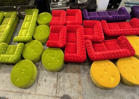 Bild som representerar auktionen - Avyttring sammetsmöbler