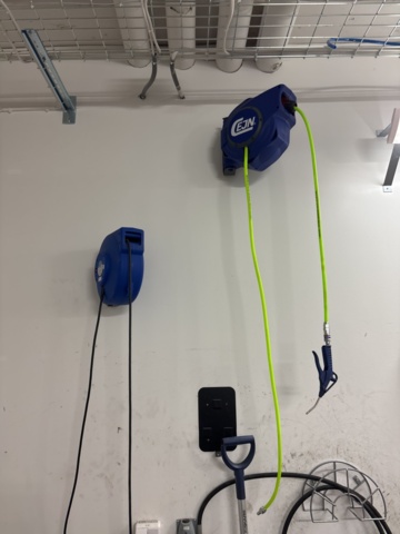 1409444-2 Väggmonterade vindor 4 st