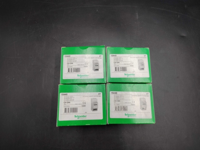 1447637-2 Timräknare 4 st – Schneider Electric  PowerLogic iCH