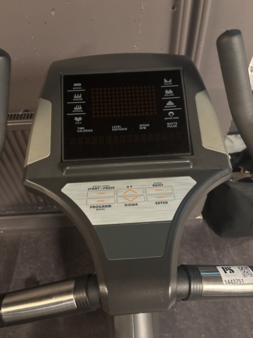 1443751-6 Motionscykel - SEG Superweigh