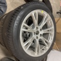 1409463-3 Nokiandäck på aluminiumfälg Hakkapeliita 255/45R19