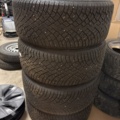 1409463-8 Nokiandäck på aluminiumfälg Hakkapeliita 255/45R19